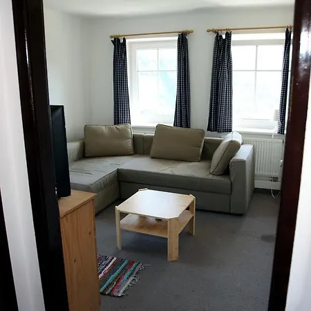 Pod Lesem Guest house 3*